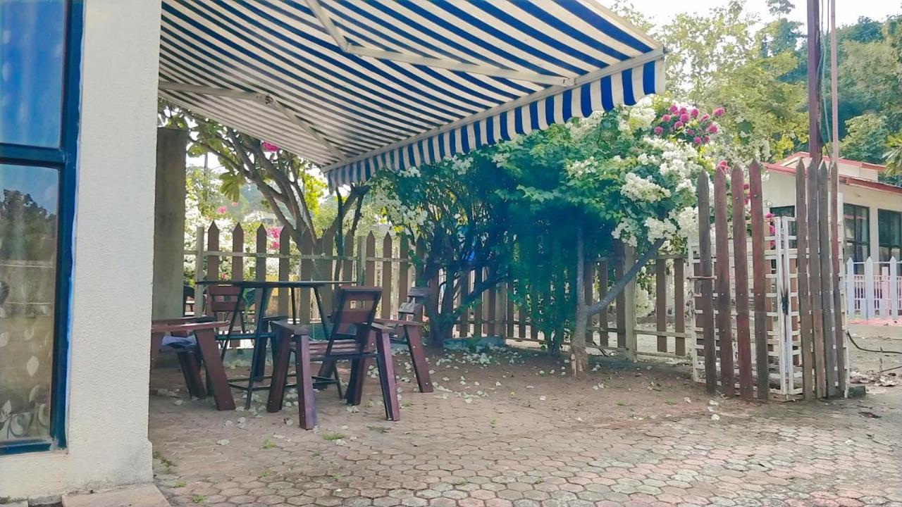 Chalet Ahaz, The Place Of Privacy With Outside Sitting Karjat Exterior foto